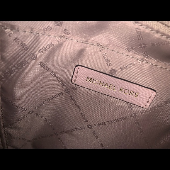 Pink Michael Kors Purse - Picture 4 of 4